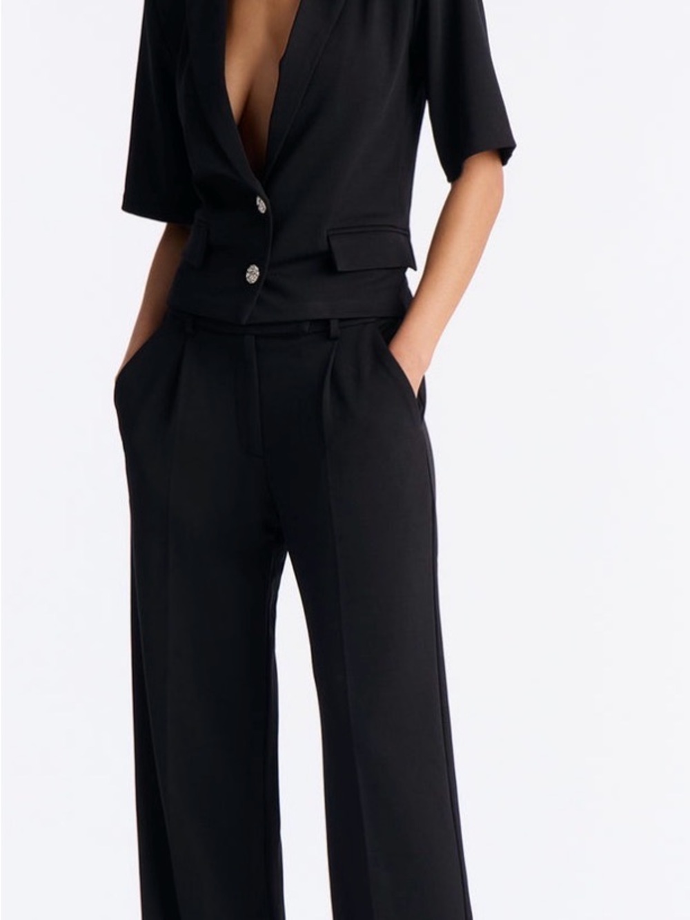 Fashion Nova Women’s Black Wide-Leg Tailored Pant Suit